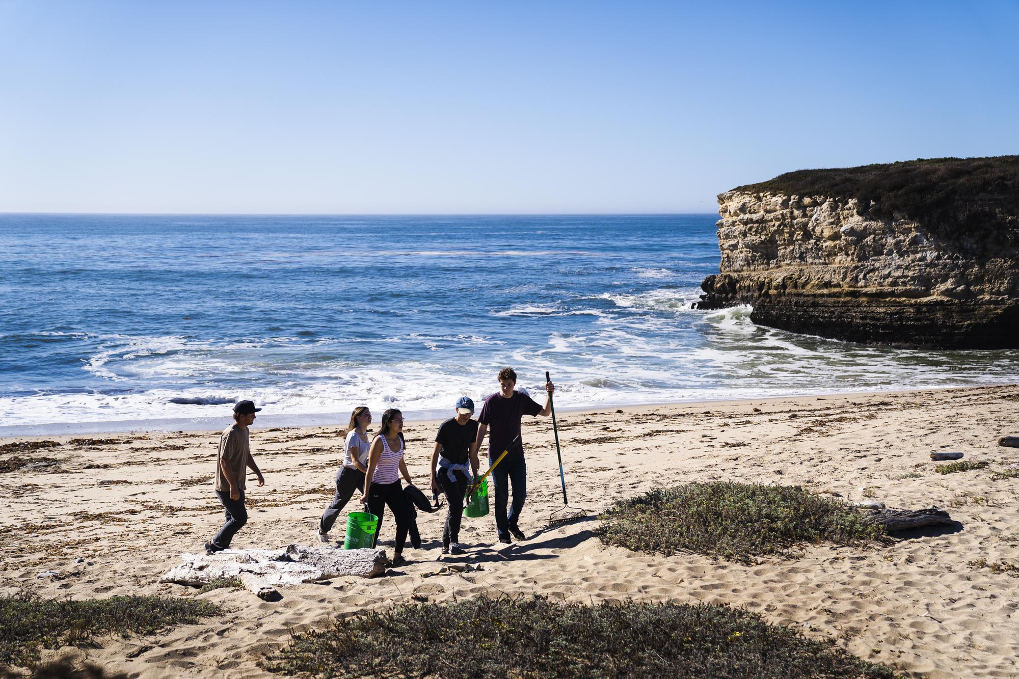 Campus Destinations UC Santa Cruz   20191022 Campus Life NEG 1281 